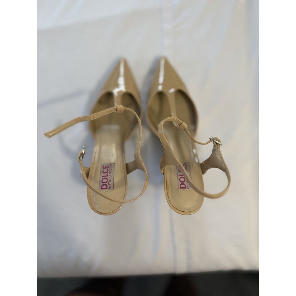 Dolce by Mojo Moxy Beige Patent Leather Ankle Strap Heels Pointed Toe Buckle - Picture 6 of 6